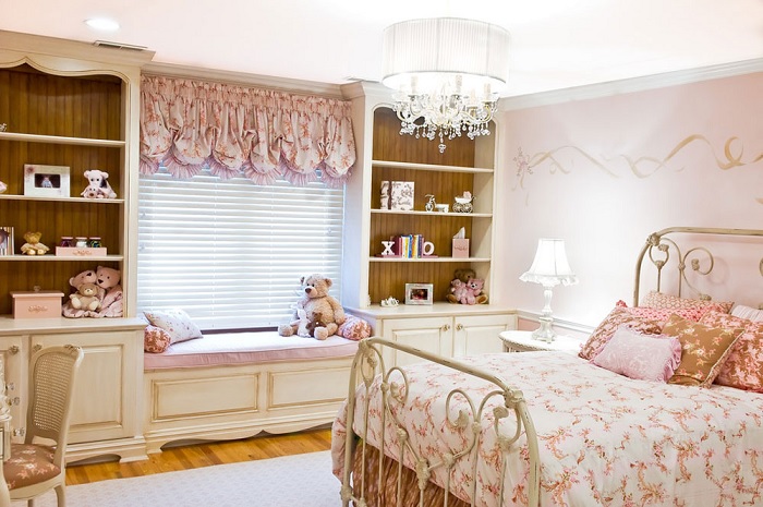 Beautiful Decoration for Girls' Bedroom - NHG