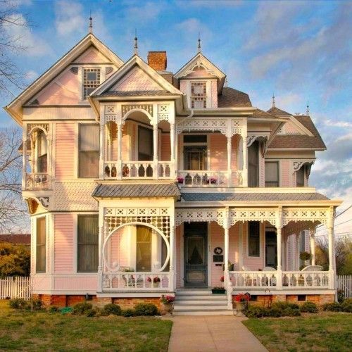 Make modern Victorian exterior design