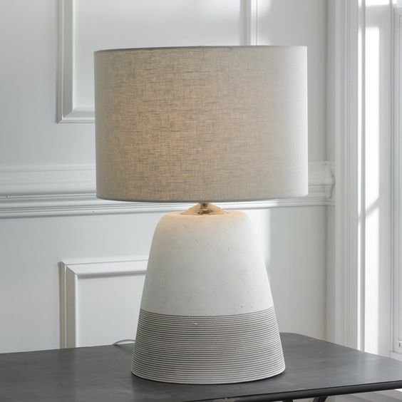 Table lamp