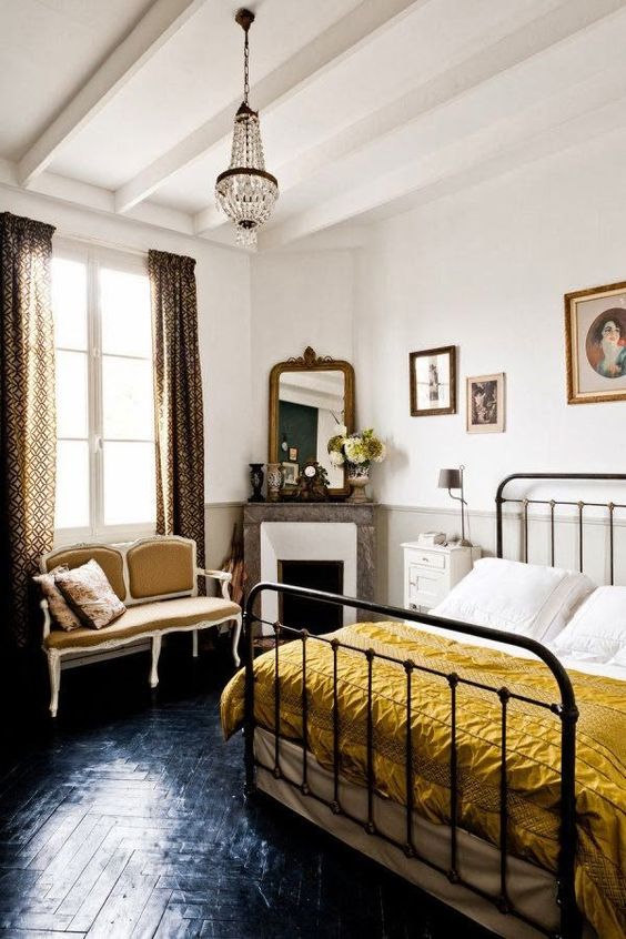 Eclectic bedroom design ideas