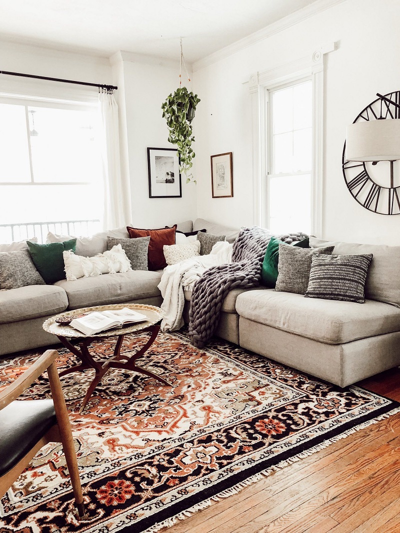 Make Your Small Living Room Look Cozy With Eclectic