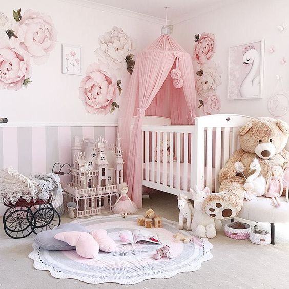 Newborn baby room decorating ideas in feminine concept