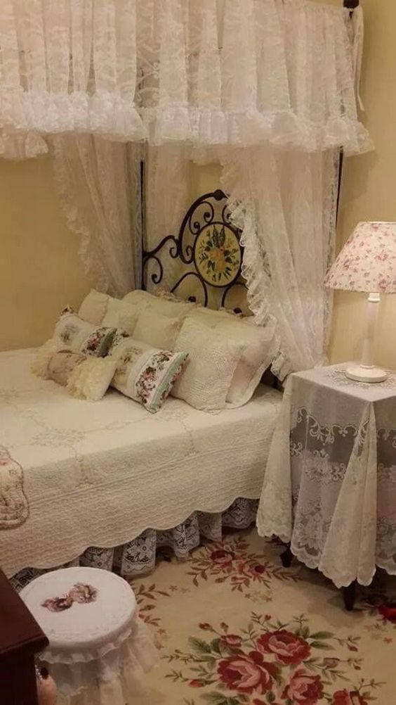 Shabby chic decorative rug for decorations in a bedroom