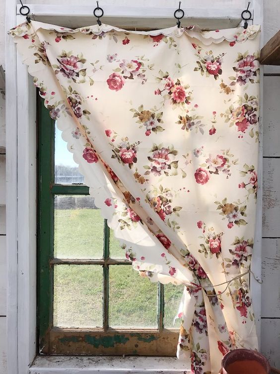 Shabby chic DIY curtains for room