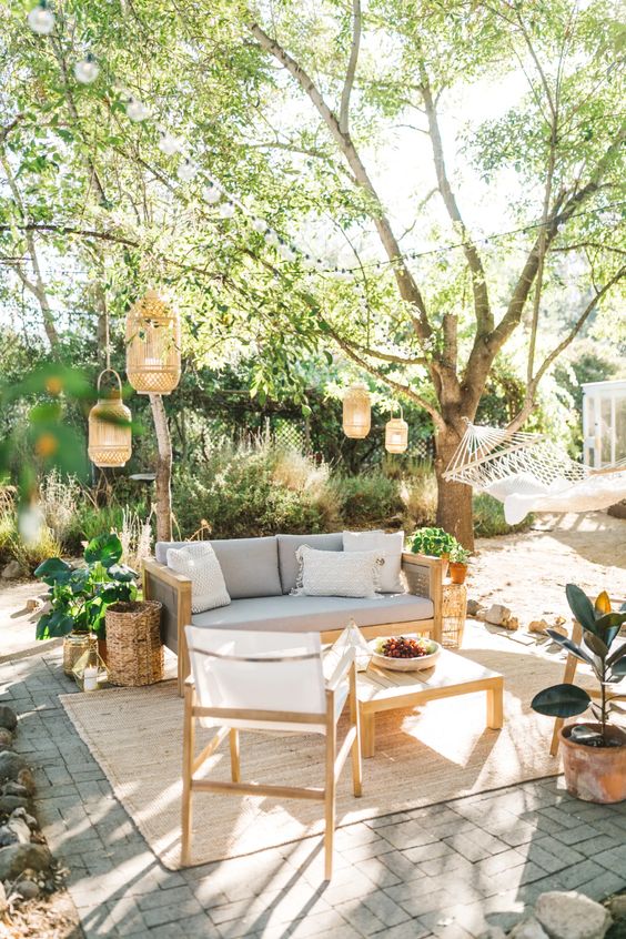 Fresh rustic backyard design