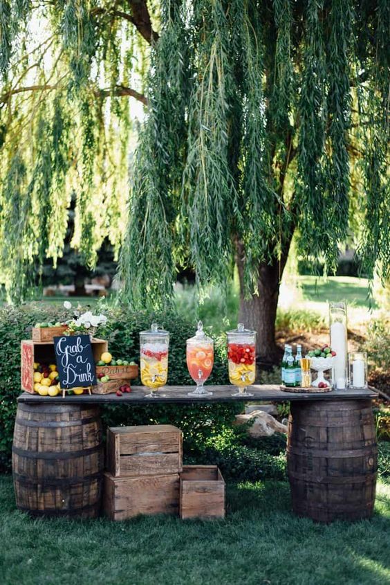 Simple rustic outdoor garden party design ideas