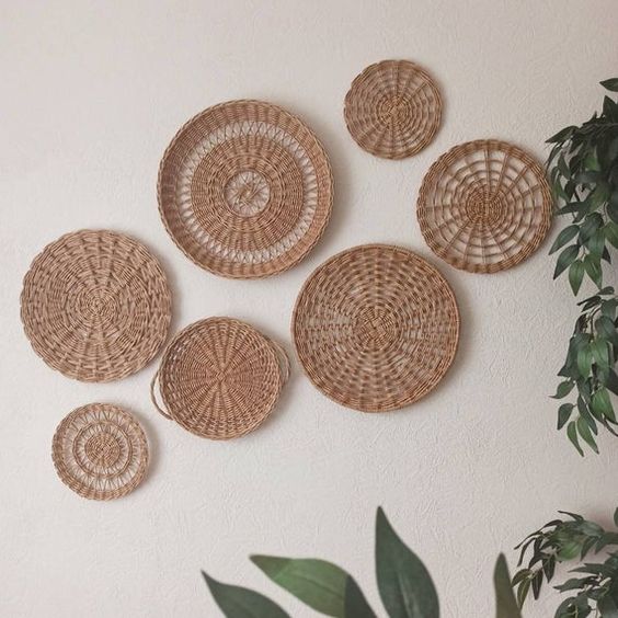 Natural impression from rattan plates decorations