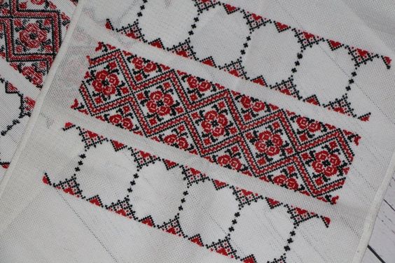 Red bohemian pattern